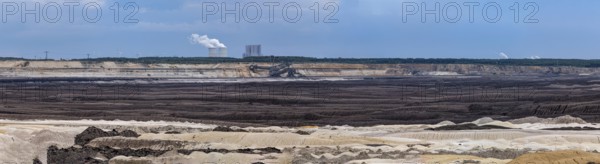 Bucket-wheel excavator wheel excavator in the Welzow-Süd opencast lignite mine of Lausitz Energie
