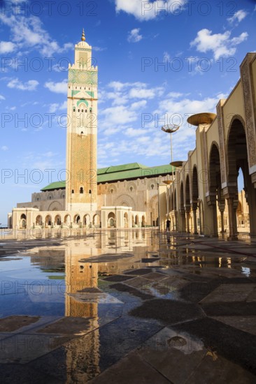 Great hassan II mosque and reflection in casablanca, morocco