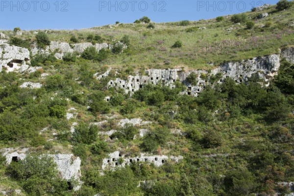 Necropolises, Anapo Gorge, tombs, Pantalica, Sicily, Italy, Europe
