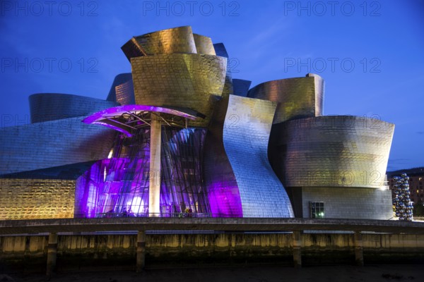Guggenheim Museum, Bilbao, Basque Country, Pais Vasco, Spain, Europe