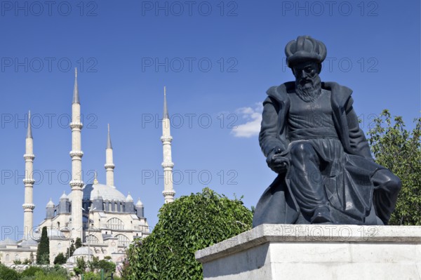 Turkey, Edirne, Selimiye Mosque and statue of the architect Mimar Sinan. The UNESCO World Heritage