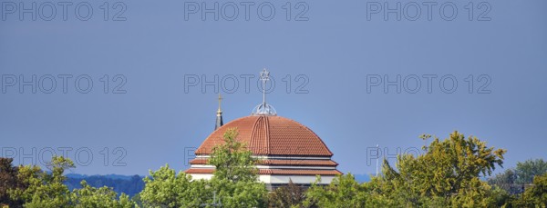 The re-erected Star of David on the Cultural Forum Görlitz Synagogue, with the cross of the Holy