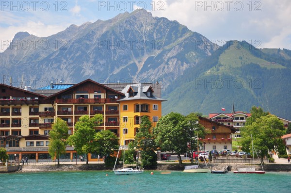 Mountain landscape, lakeside, mountain lake, summer, Pertisau, Achensee, Tyrol, Austria, Europe