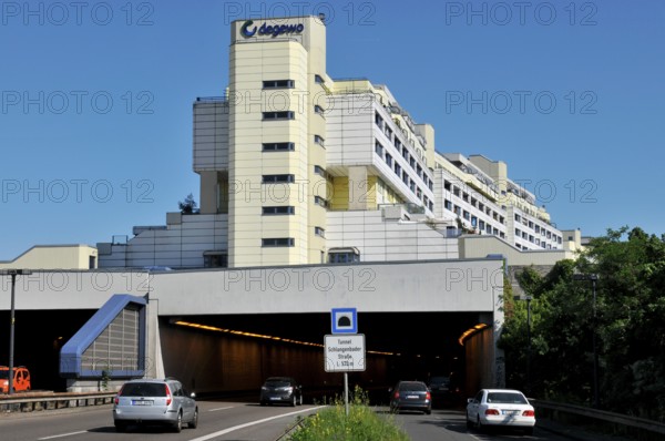 Schlangenbader Straße residential building, Wilmersdorf, Berlin, Germany, prefabricated building,