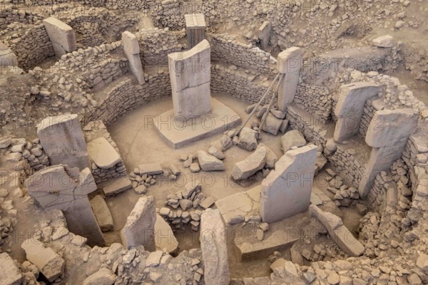 Touristen besuchen den Göbeklitepe-Tempel in Sanliurfa, Türkei, am 08. September 2018, Sanliurfa,