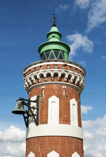 Lighthouse Kaiserschleuse Ostfeuer, also called Pingelturm, Bremerhaven, Bremen, Germany, Europe