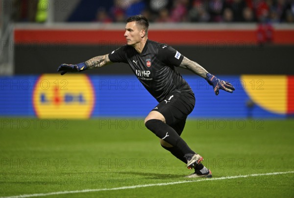 Goalkeeper Kevin Müller 1. FC Heidenheim 1846 FCH (01) UEFA Conference League campaign, perimeter