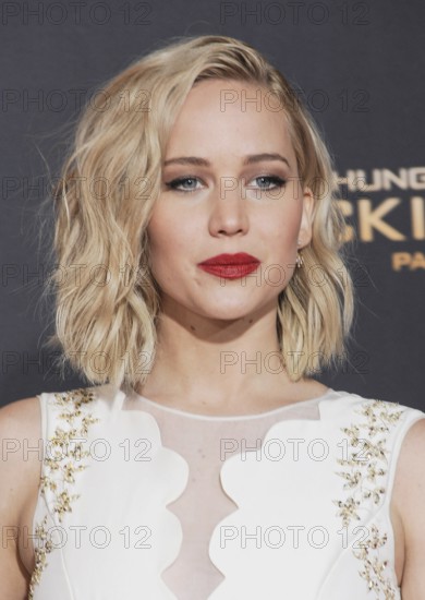 Jennifer Lawrence at the Los Angeles premiere of 'The Hunger Games: Mockingjay, Part 2' held at the