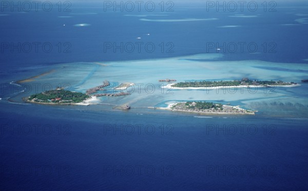 Aerial view of the Maldives, Maldives, Indian Ocean, South Male Atoll, Dhigufinolhu, Veligandu,