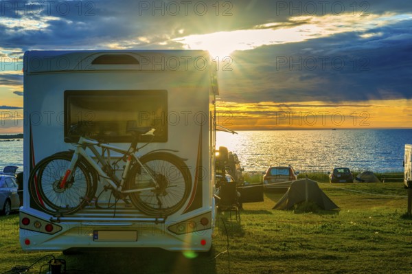 Motorhome, standing, meadow, Atlantic Ocean, sunset, midnight sun, backlight, beach, Lofoten,