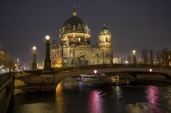 Germany, Berlin, 19.12.2024, Berlin Cathedral, Friedrichsbrücke, colourfully illuminated ship,