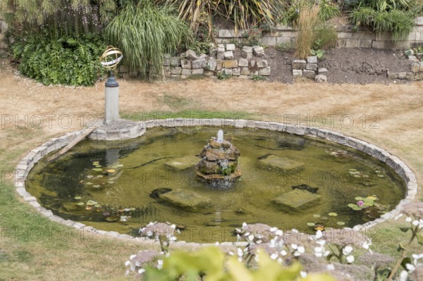 WINDSOR, MAIDENHEAD WINDSOR/UK - JULY 22 : View of a water feature at Windsor Castle in Windsor,
