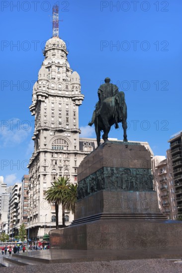 Equestrian statue of Jose Artigas, Palacio Salvo, Plaza Independencia, Montevideo, Uruguay, South