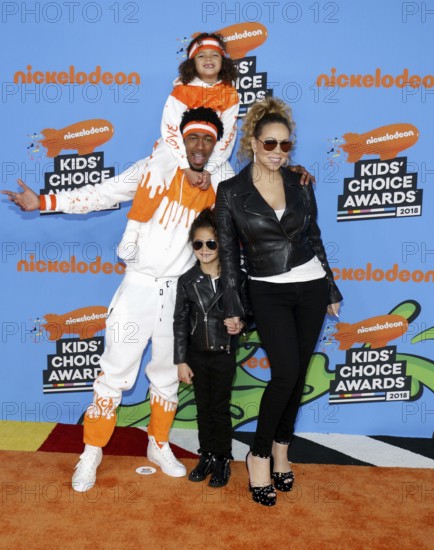 Mariah Carey, Nick Cannon, Moroccan Cannon and Monroe Cannon at the Nickelodeon's 2018 Kids' Choice