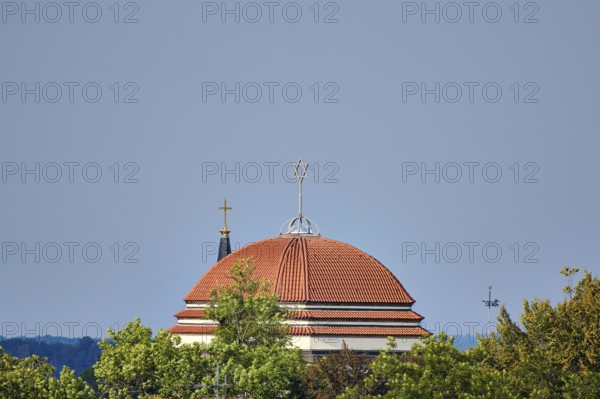 The re-erected Star of David on the Cultural Forum Görlitz Synagogue, with the cross of the Holy