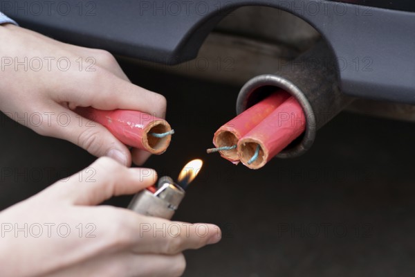 Chinese firecrackers in car exhaust, lighter, firecrackers, fireworks, firecrackers, Chinese