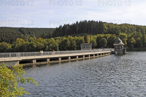 Dam, lake, Listertalsperre, Olpe, Ebbegebirge nature Park, Sauerland, North Rhine-Westphalia,