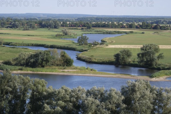 The Elbe and tributaries in the Elbe floodplain of Lower Saxony. Elbe floodplain and Elbe dike