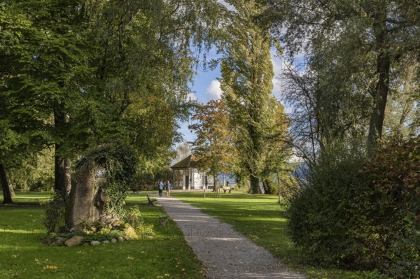 Footpath through Mettnaupark with memorial stone by the poet Joseph Victor von Scheffel and the