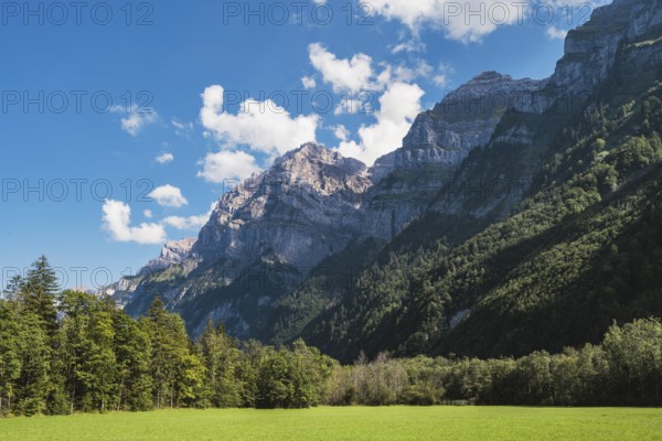 Mountain landscape in the Klöntal valley with the Glärnisch group, up to 2915 metres high, Canton