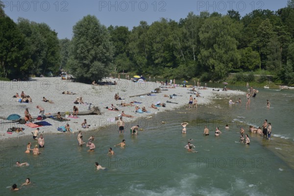 Bathers at the Flaucher, Isar, Thalkirchen, Munich, Upper Bavaria, Bavaria, Germany, Europe