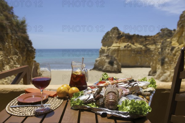 Restaurant at Praia dos Tres Irmaos near Alvor, Algarve, Portugal, Europe