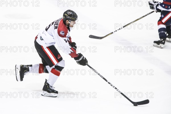 MELBOURNE, AUSTRALIA, JUNE 21: James Bettauer of Canada skates in the 2019 Ice Hockey Classic in