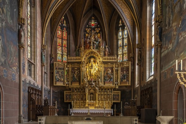 Altar of the Villingen Minster Cathedral of Our Lady, Villingen-Schwenningen, Black Forest,