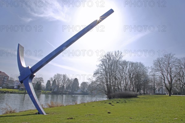 Sculpture Pickaxe by Claes Oldenburg 1982, documenta 7, backlight, XXL, oversize, very, large,