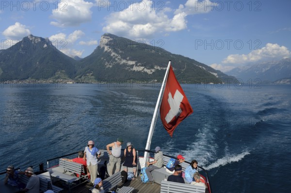 Navigation on Lake Thun with Mount Niederhorn (1963 m), Bernese Oberland, Canton Bern, Switzerland,