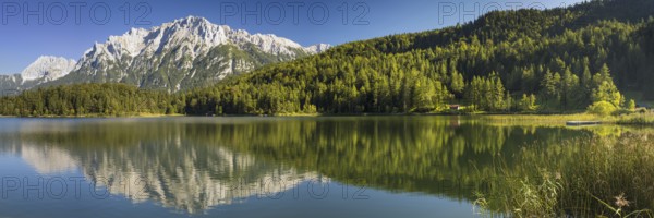 Lautersee, near Mittenwald, behind it the Karwendel Mountains, Werdenfelser Land, Upper Bavaria,