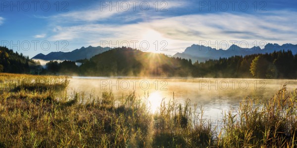 Geroldsee, behind it the Karwendel Mountains, Werdenfelser Land, Upper Bavaria, Bavaria, Germany,
