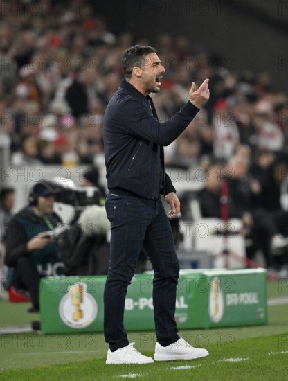 Coach Coach Zsolt Löw RasenBallsport RB Leipzig RBL Gesture Gesture TV camera Semi-final, DFB Cup,