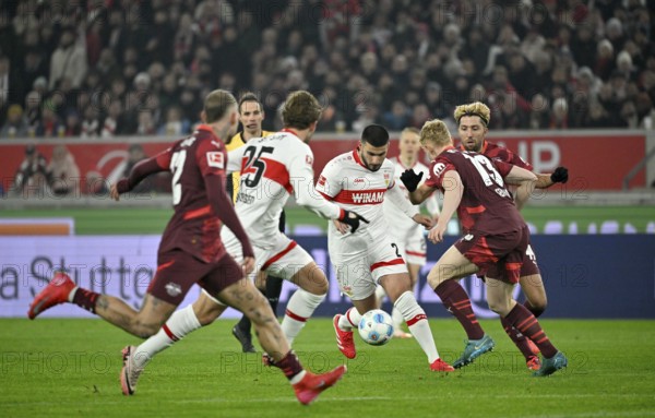 Deniz Undav VfB Stuttgart (26) Action on the ball tackle, action Nicolas Seiwald RasenBallsport RB