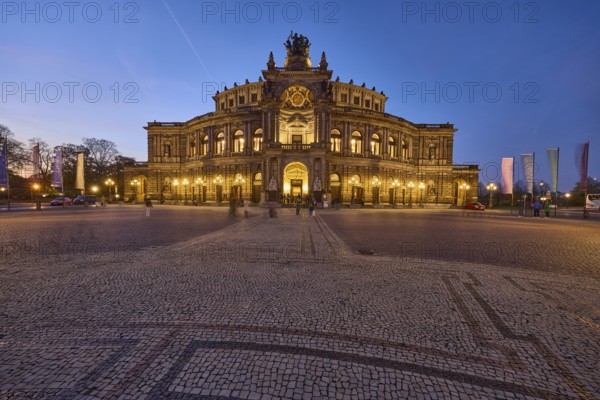 Semperoper, architectural style neo-renaissance, architect Gottfried Semper, opera house of the