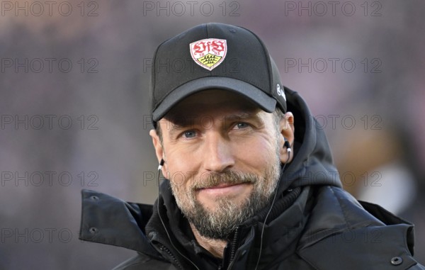 Coach Sebastian Hoeneß VfB Stuttgart Portrait smiles, MHPArena, MHP Arena Stuttgart,