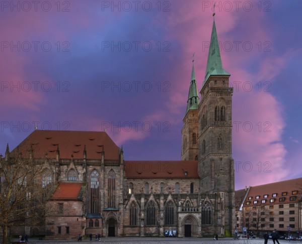 Gothic Sebaldus Church in the evening light, Sebaldus Square, Nuremberg, Middle Franconia, Bavaria,
