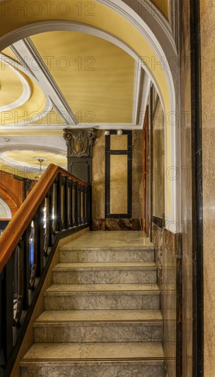 Historic interior design, staircase and corridor in the Hindenburghaus, Großer Burstah 31, Hamburg,