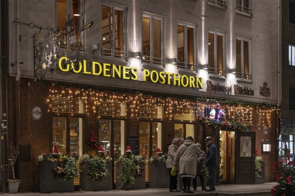 Christmas lighting at the Golden Posthorn, Germany's oldest wine tavern, Glöckleinsgasse 2,