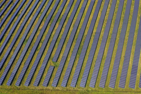 Dortmund, North Rhine-Westphalia, Germany, Deusenberg solar park. The ground-mounted system is