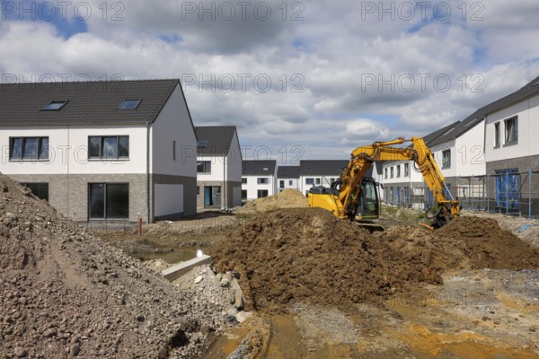 Castrop-Rauxel, North Rhine-Westphalia, Germany, Housing development in the Ruhr region. New-build