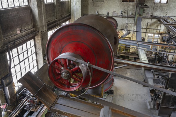 Transmission drive in a drop forge, formerly Dietz & Pfriem valve factory, today Industrial Museum