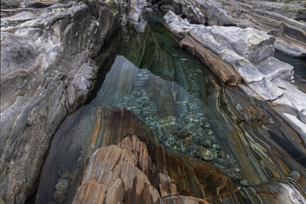 Rocks, rock structures, clear water, Verzasca River, near Lavertezzo, Verzasca Valley, Valle