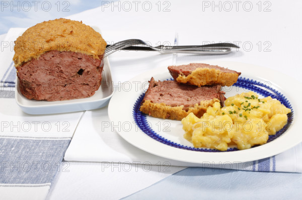 Swabian cuisine, Stuttgarter Leberkäs in a horseradish-mustard coating, Swabian potato salad,
