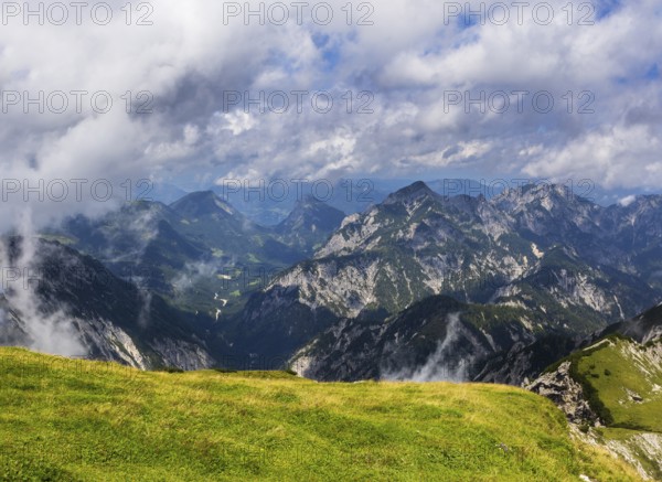 View from Gamsfeld to Rinnkogel and Rettenkogel, Osterhorn group, Salzkammergut, Salzburg province,