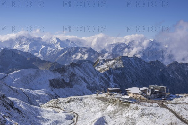 Hoefatsblick station on the Nebelhorn behind the Hoefats, 2259m, Allgäu Alps, Allgaeu, Bavaria,