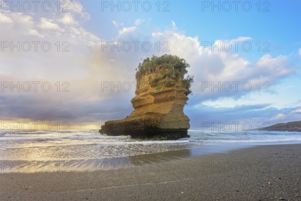 Rock formation shaped like a boot, Punakaiki, Paparoa National Park, South Island, New Zealand,