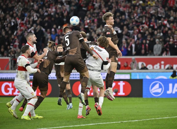 Penalty area scene, goal area scene header duel duel action Hauke Wahl FC St. Pauli (05) Nick