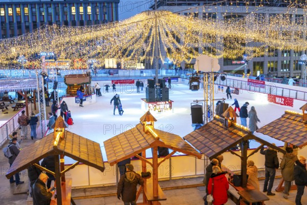 Essener Wintertraum, ice rink and catering on the Kennedyplatz in Essen, on over 2, 000 m2 and 2
