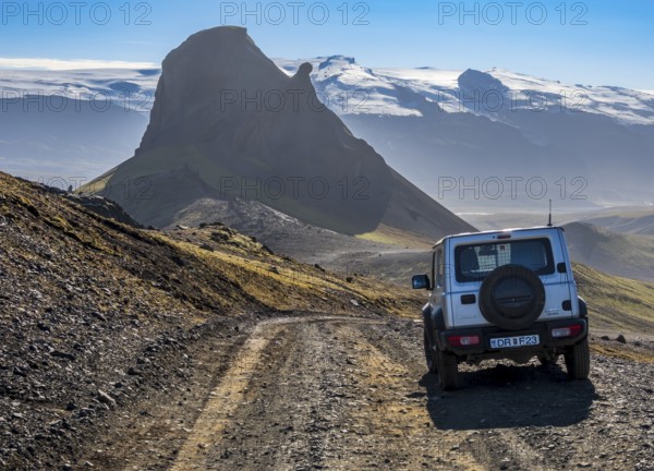 Einhyrningar (unicorn) mountain, road F261 Öldufellsleid, small 4x4 jeep, glacier Myrdaljökull,